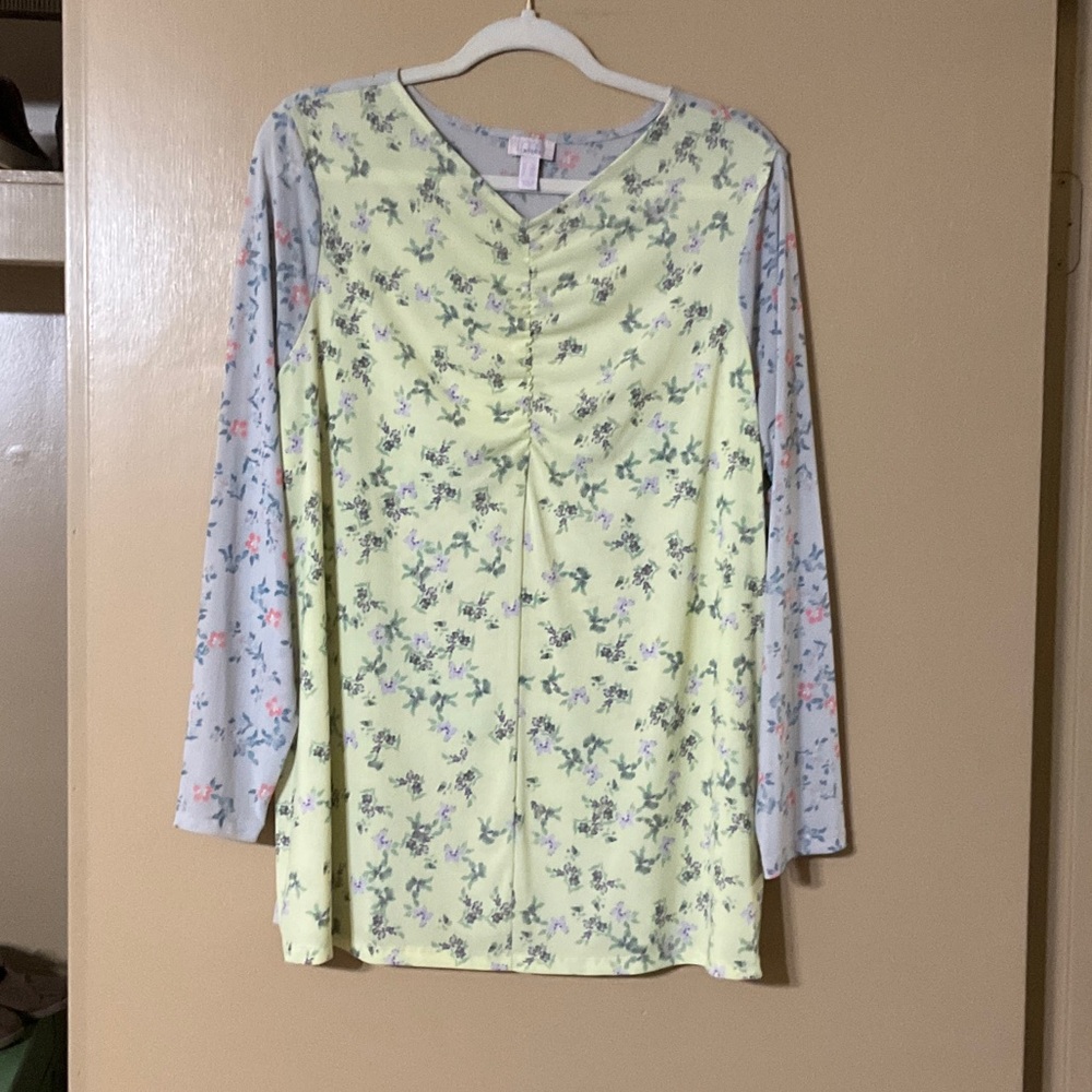LOGO LAYERS Sheer  Floral Top